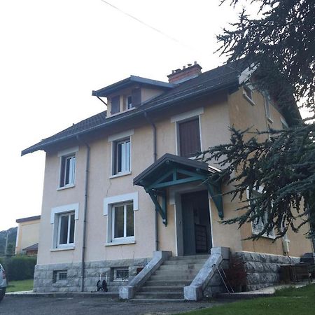 ブール・サン・モーリス Refuges Sous Les Toits Bed & Breakfast エクステリア 写真