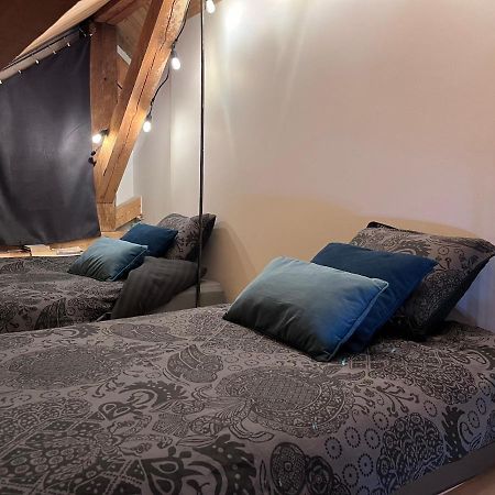 ブール・サン・モーリス Refuges Sous Les Toits Bed & Breakfast エクステリア 写真