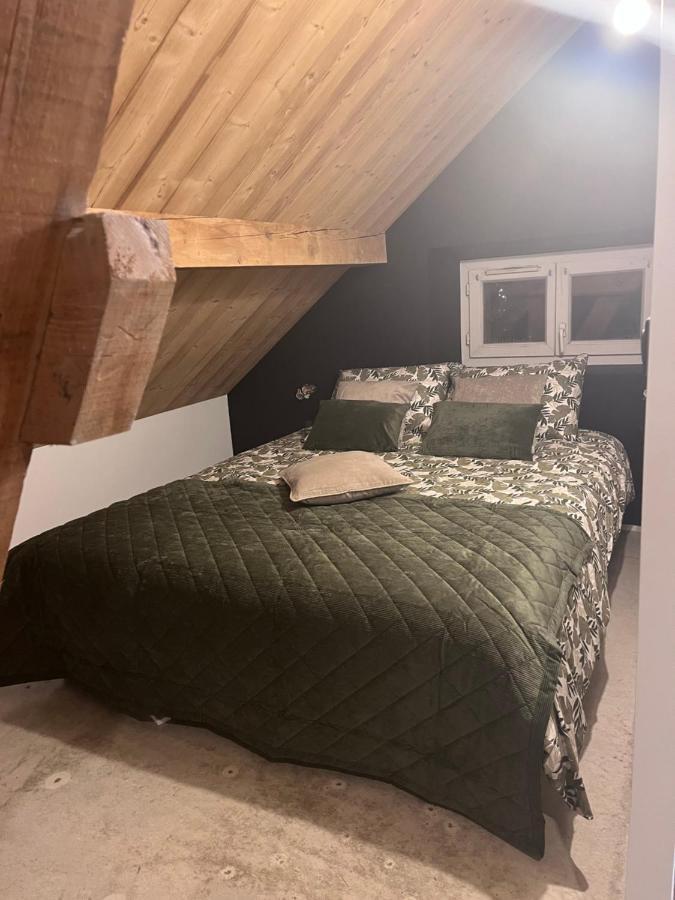 ブール・サン・モーリス Refuges Sous Les Toits Bed & Breakfast エクステリア 写真