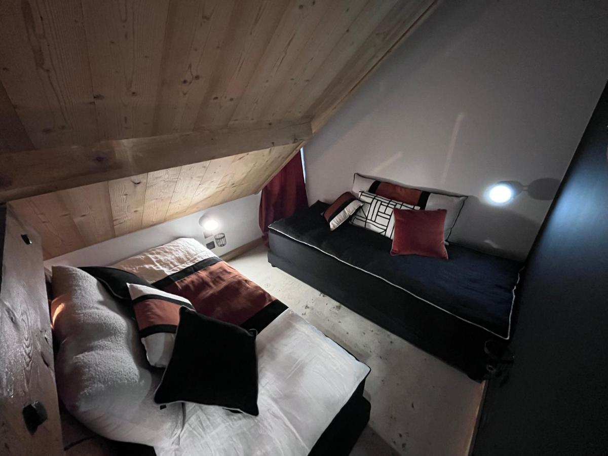 ブール・サン・モーリス Refuges Sous Les Toits Bed & Breakfast エクステリア 写真