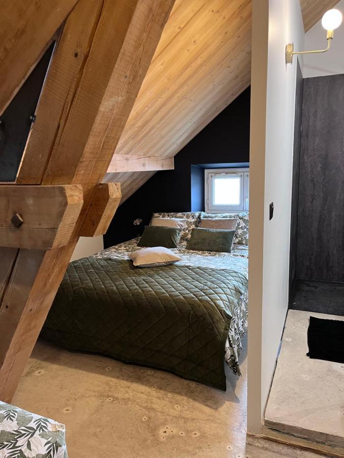 ブール・サン・モーリス Refuges Sous Les Toits Bed & Breakfast エクステリア 写真