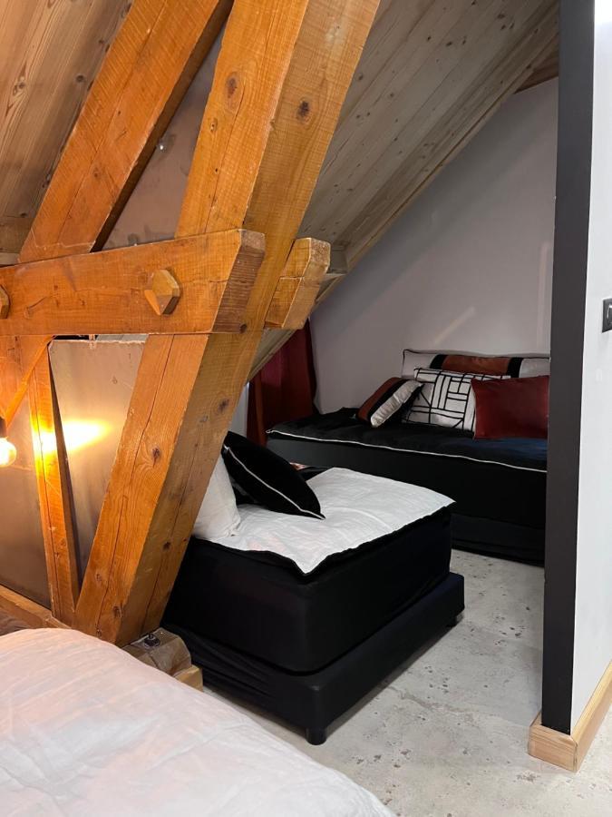 ブール・サン・モーリス Refuges Sous Les Toits Bed & Breakfast エクステリア 写真